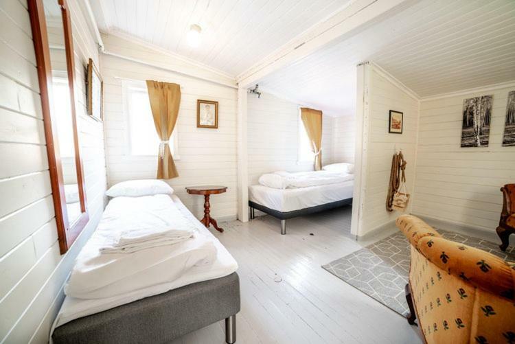 Laerdalsoren Motor Guesthouse Lærdalsøyri エクステリア 写真