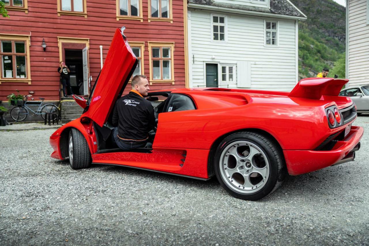 Laerdalsoren Motor Guesthouse Lærdalsøyri エクステリア 写真