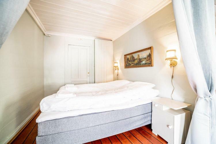 Laerdalsoren Motor Guesthouse Lærdalsøyri エクステリア 写真