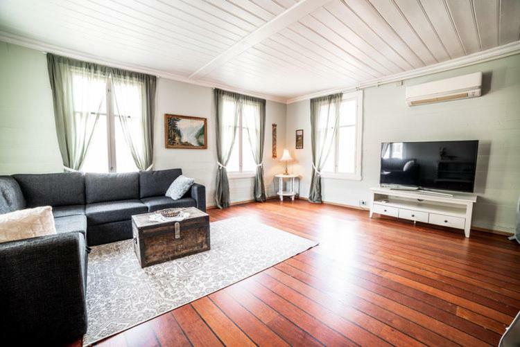 Laerdalsoren Motor Guesthouse Lærdalsøyri エクステリア 写真